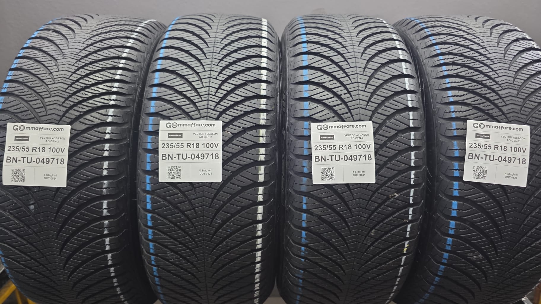 Goodyear VECTOR 4SEASON AO GEN-2 235/55 R18